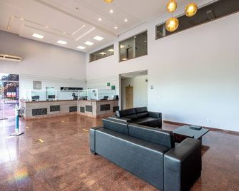 diRoma Fiori direto com o Grupo diRoma com acesso ao Acqua Park e Café da manhã - Caldas Novas - Lobby