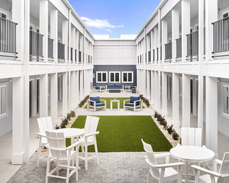 Stayapt Suites Houston-Nasa/Clear Lake - Webster - Patio