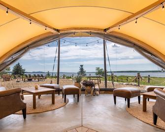 Under Canvas Acadia - Surry - Lounge