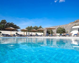 Coriva Beach Hotel & Bungalows - Koutsounára - Piscina