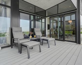 Two-Bedroom Holiday Home In Haderslev - Haderslev - Balcony