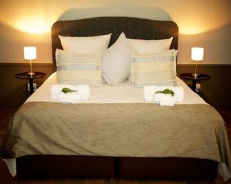 Kings Walden Garden Manor - Tzaneen - Bedroom