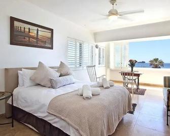 Dolphin Bay II - Cape Town - Bedroom