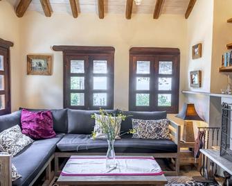 Pelion Homes - Agios Georgios Nileias - Living room