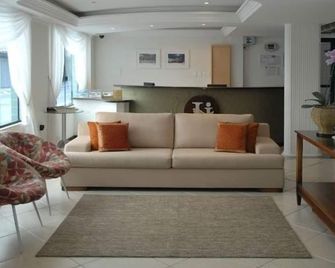 Hotel Italia - Balneário Camboriú - Living room