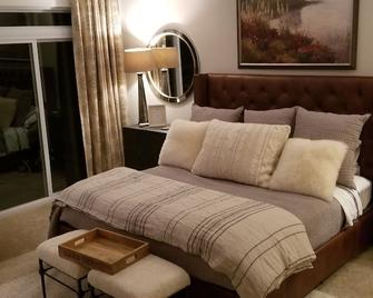 Stunning Retreat, Only 15 Min To Gsp! Family Fun, Great View! - Greer - Soggiorno