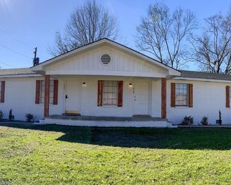 Beautiful 2 BR suite in the center of downtown Jackson. - Jackson - Edificio