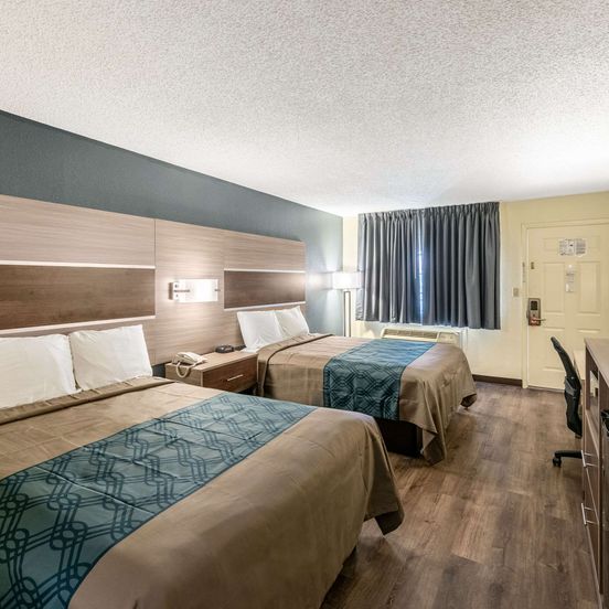 Bedroom view of Econo Lodge Vicksburg