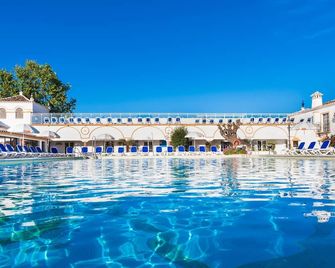 Globales Cortijo Blanco - Marbella - Pool