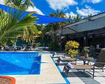 Hotel El Regalo - Nicoya - Pool