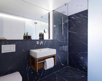 Tin Inn Erkelenz - Erkelenz - Baño