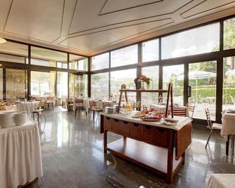 Hotel Beau Rivage - Baveno - Restaurante