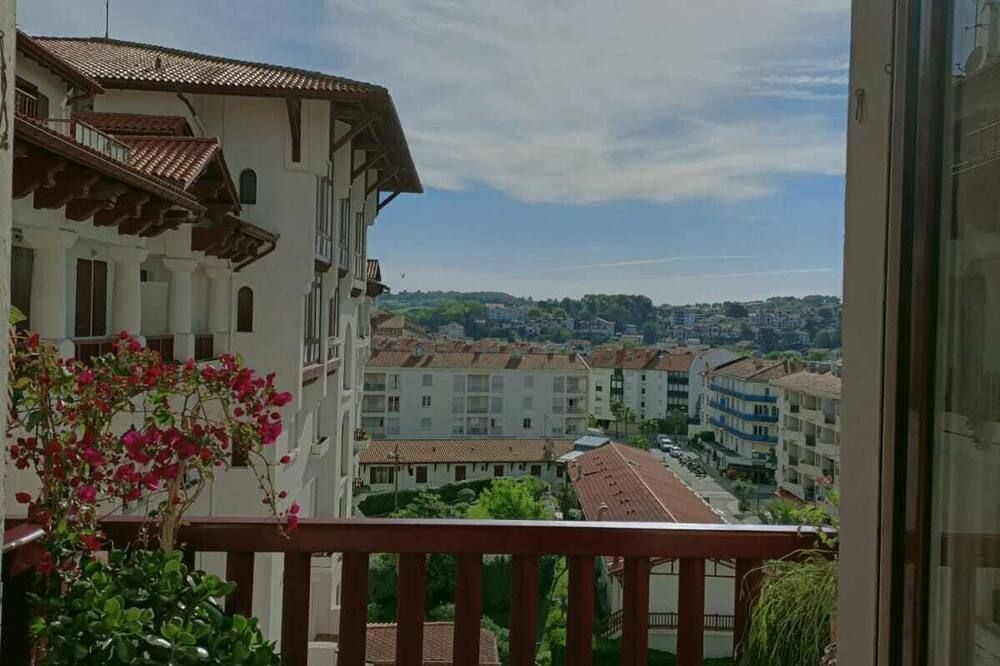 50 meters beach - إنداي - شرفة