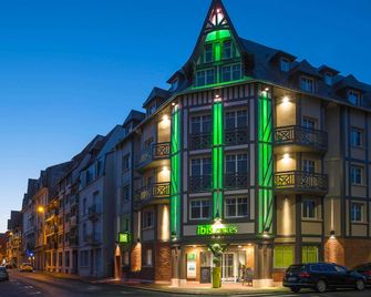 Ibis Styles Deauville Centre - Deauville - Building