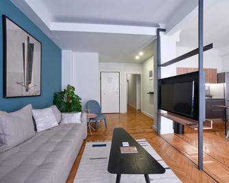 Kolonaki Boutique Apartments by Olala Homes - Athens - Living room