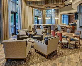 Hampton Inn & Suites Memphis Germantown - Germantown - Lounge