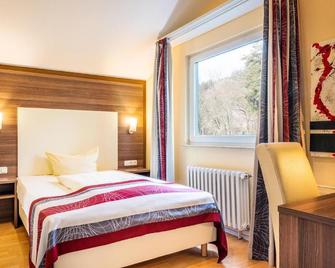 Schroeders Stadtwaldhotel - Trier - Bedroom