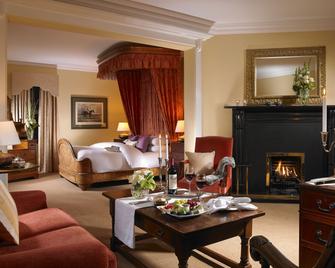 Dunraven Arms Hotel - Adare - Bedroom