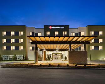 Best Western Plus Peppertree Nampa Civic Center Inn - Nampa - Rakennus