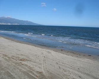 oceanfront house in subdivision - Borgo - Strand