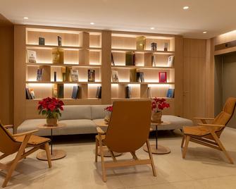 Apartamentos Recoletos - מדריד - טרקלין