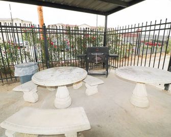 Motel 6-Laredo, Tx - Airport - Laredo - Balcón