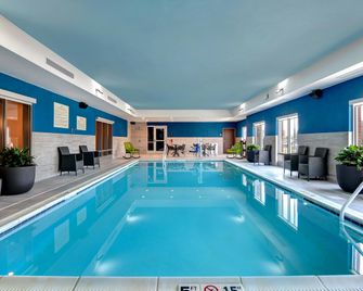 Hampton Inn and Suites by Hilton Canal Winchester Columbus - Columbus - Piscina