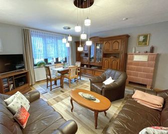 Ferienwohnung Waldblick - Bad Liebenstein - Huiskamer