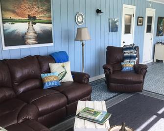 Private boat ramp on Rim Canal Lake Okeechobee lock access less than half a mile - Okeechobee