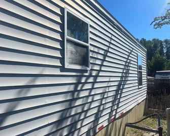 Charming 1-bedroom tiny house in awesome Chester with WiFi, central AC and Heat. - Chester - Edificio