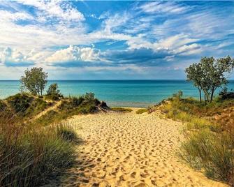 Creekside Cozy 3bd • Near Dunes - Valparaiso - Beach