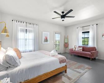 Hot Tub + Fire Pit + Pool + Game Room ~ Guesthouse - Manor - Bedroom