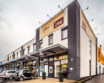 Mcdreams Hotel Wuppertal City - וופרטאל - בניין