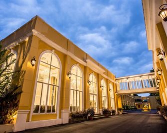 S Bangkok Hotel, Navamin - Mueang Nonthaburi - Gebäude