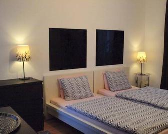 Garni Giacometti - Locarno - Habitación