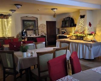 Willa Sloneczna Roza Pokoje Ze Sniadania - Szklarska Poręba - Restaurante