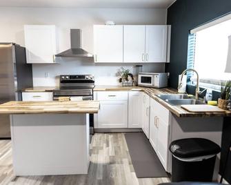 Downtown Garden Escape - Casper - Kitchen