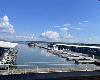 Marc`s Museum at Lak · Marc`s Museum at Lake Barkley - Kuttawa