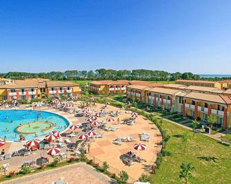 Pini Village Lido Altanea - Caorle - Pool