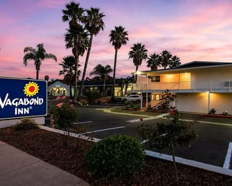 Motel 6 Santa Barbara, Ca - State Street - Santa Barbara - Rakennus