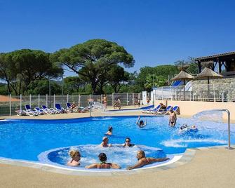 Luxury 3bed 6pax bungalow overlooking the Gulf of Saint Tropez - Gassin - Piscina