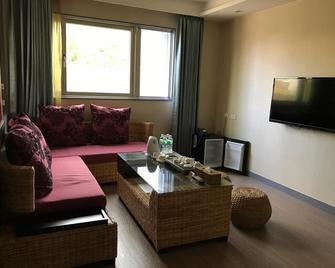 Ludao Hotel - Jinning Township
