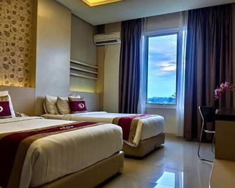 Grand Parama Hotel - Tanjung Redeb - Bedroom