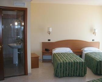 Hotel San Giorgio - San Nicola Arcella - Habitación
