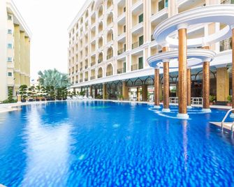 Lk Crystal Ville - Pattaya - Piscina