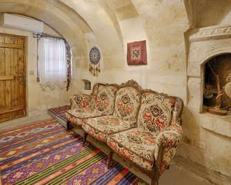 Tulip Cave Suites - Nevşehir - Living room
