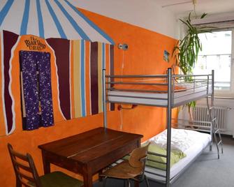 Black Sheep - קלן - חדר שינה