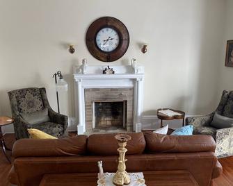 Seabank House Bed and Breakfast Hummingbird - Pictou - Wohnzimmer