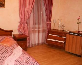 Guest House na Slobodskoy - Saint Petersburg - Bedroom