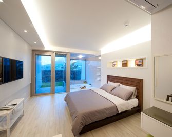 Comma&Spa Resort - Seogwipo - Habitación
